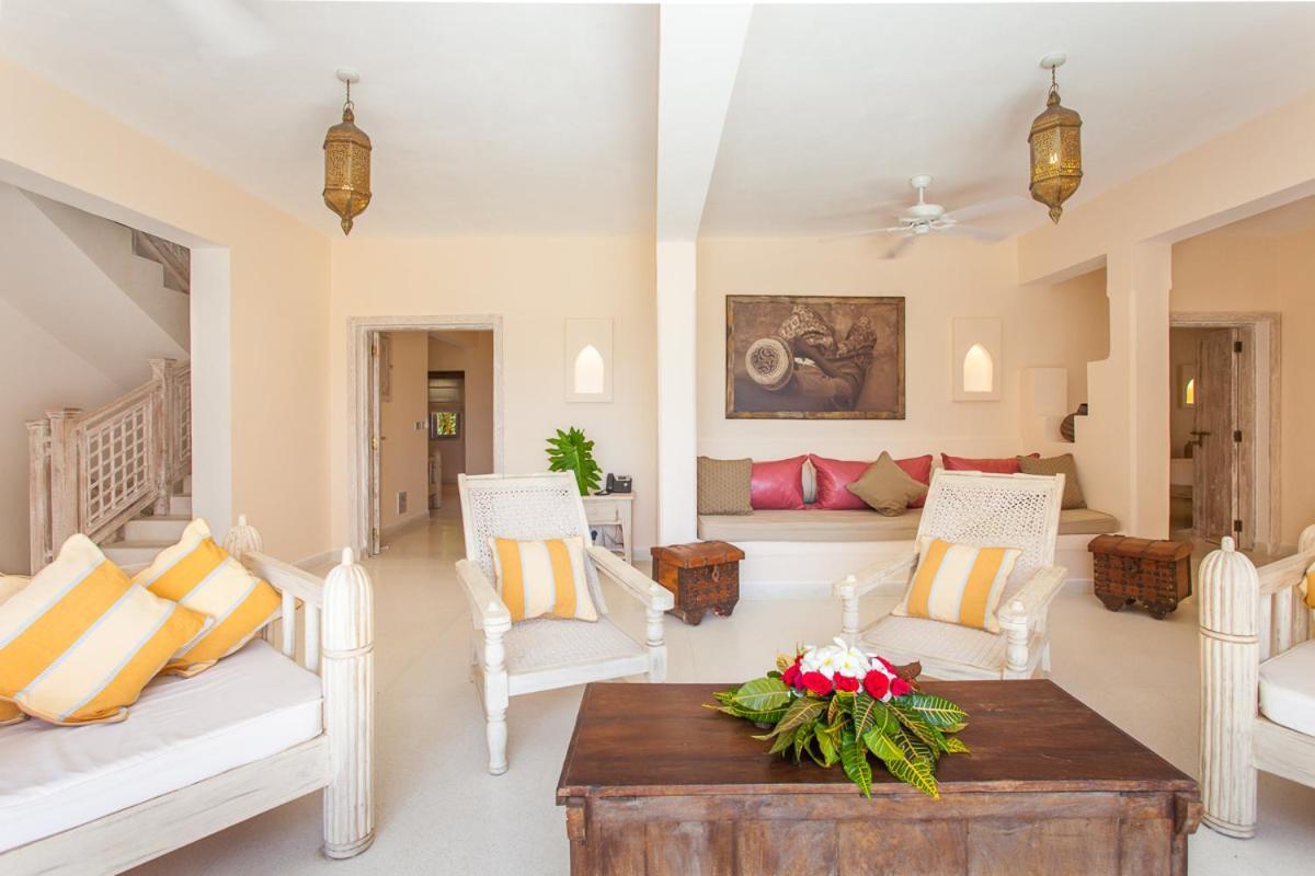 Hotel Medina Palms Watamu Esterno foto