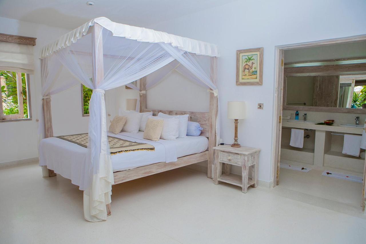Hotel Medina Palms Watamu Esterno foto
